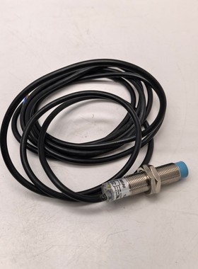 TLX-12GP04E1接近开关，工作电压10-30VDC，最大电流200mA