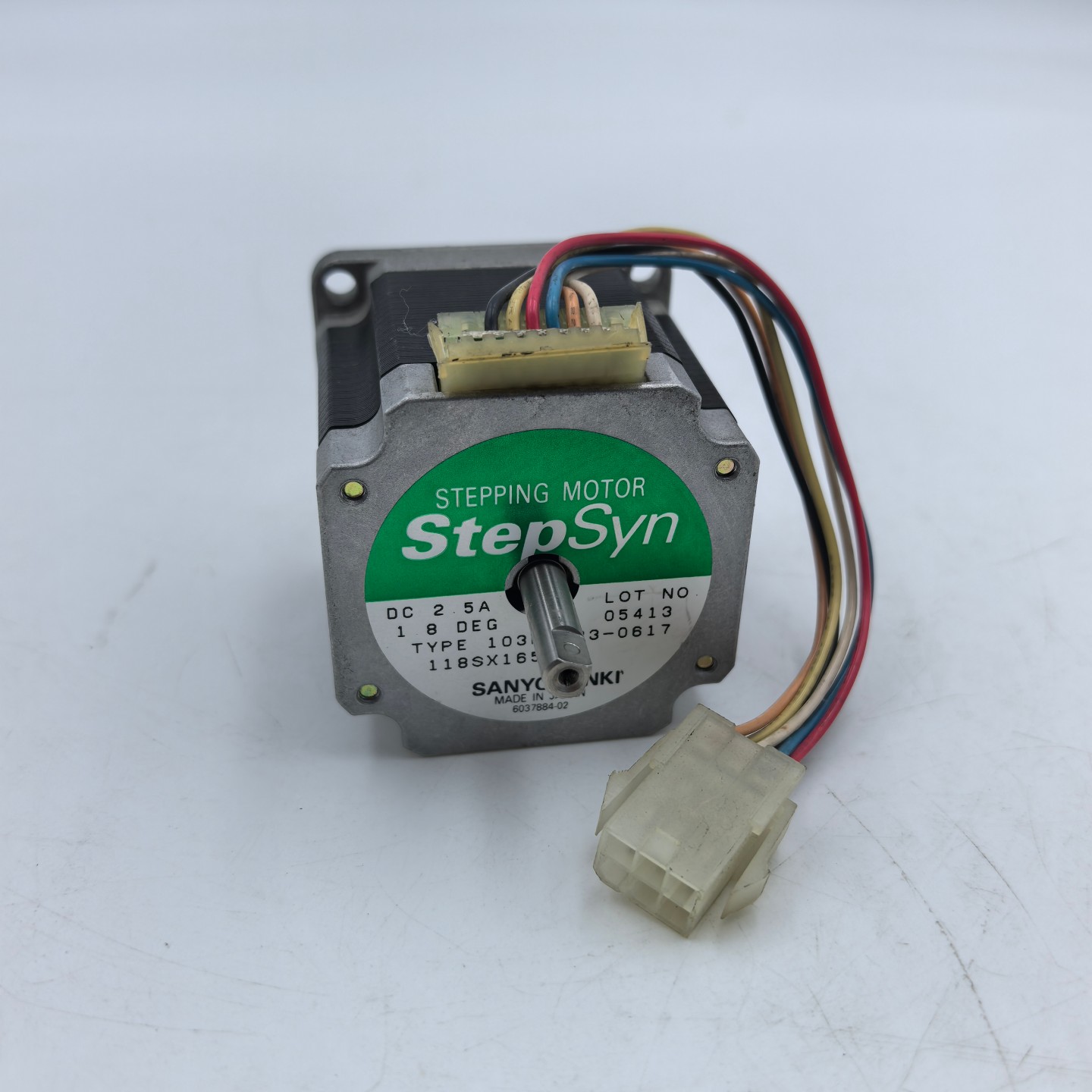 三洋步进电机103H7123-0617