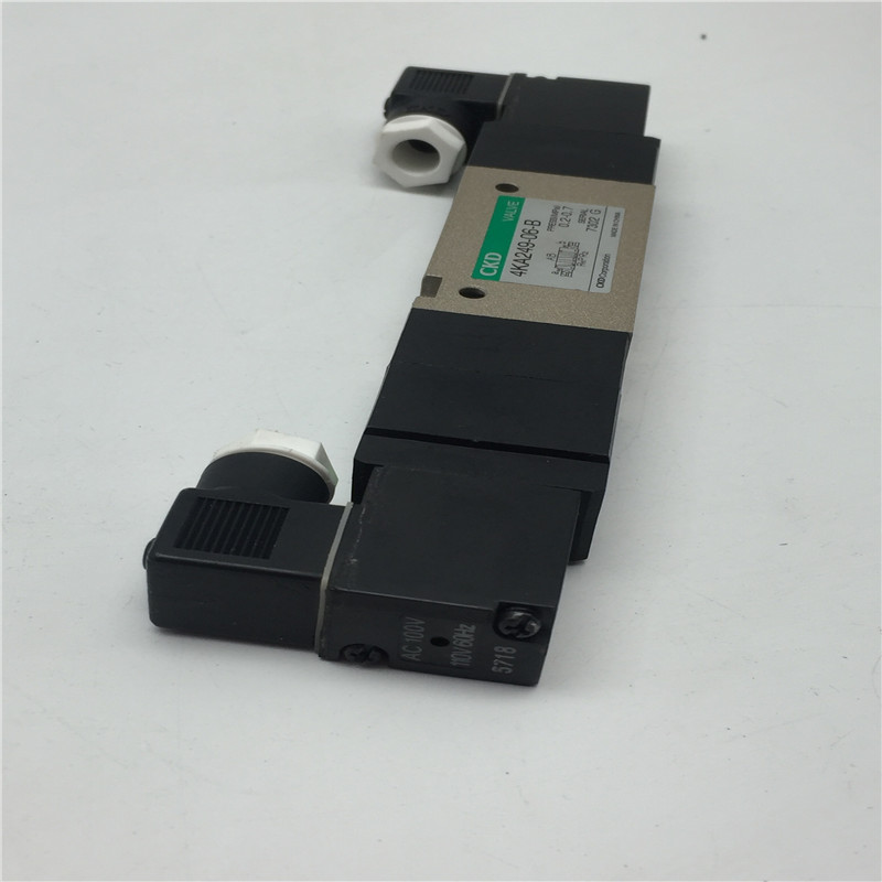 CKD电磁阀4KA219-06-B/4KA249-06-B  AC100V 功能完好 现货