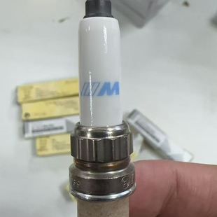 宝马原厂火花塞6缸发动机原装火嘴博世冠军NGK电装铱铂金保真现货