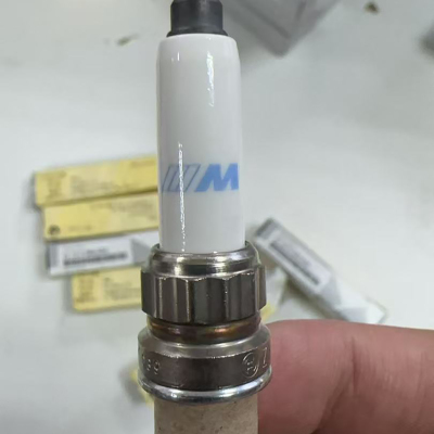 宝马原装火花塞冠军NGK电装博世