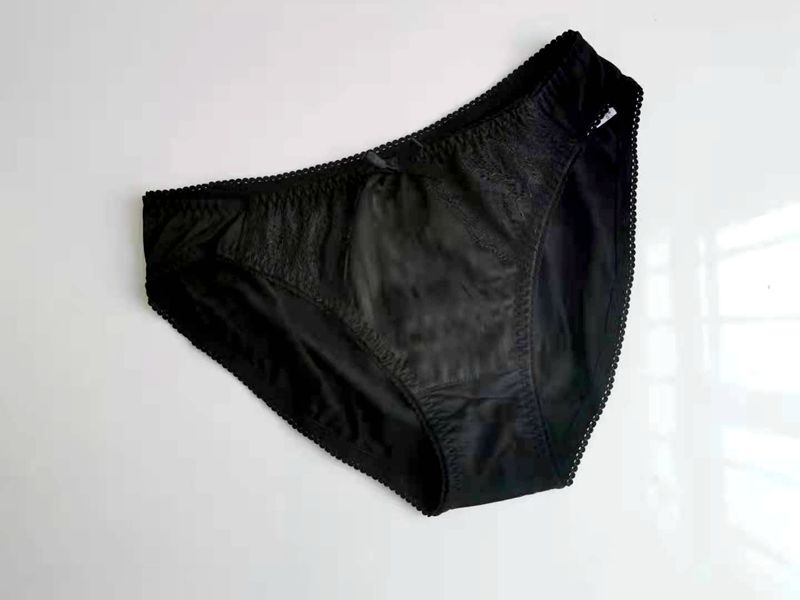 满5条包邮日系弹力牛奶丝黑色性感中低腰蕾丝女士内裤底裆全棉