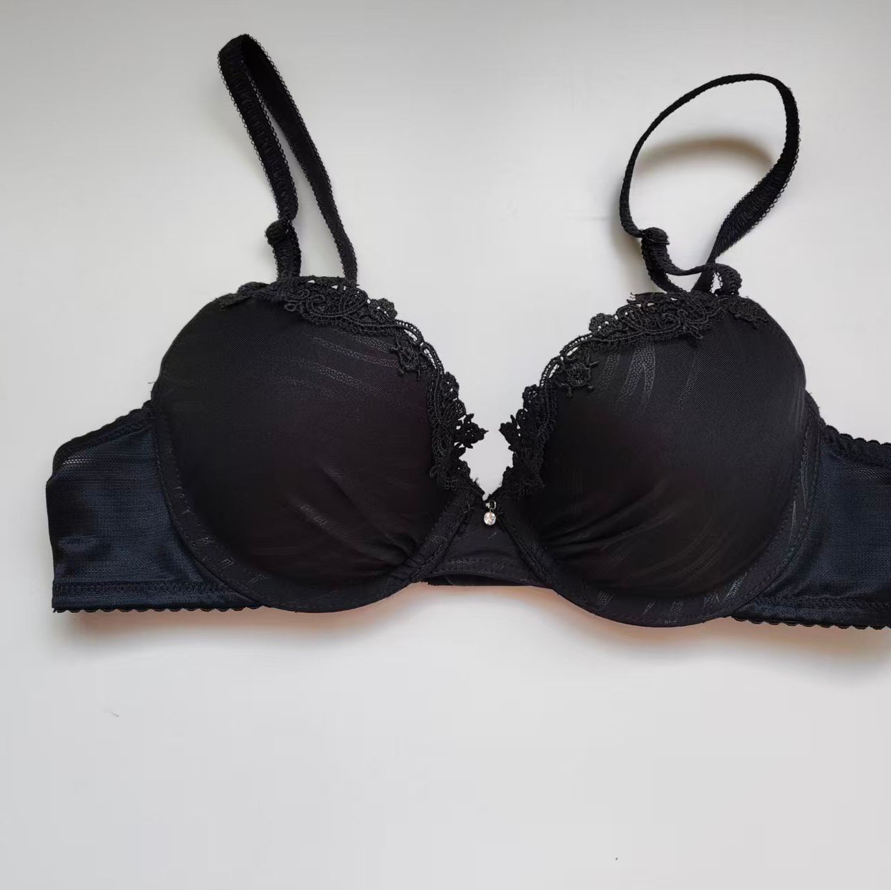 包邮微瑕疵韩系黑色青年有钢圈上薄下厚蕾丝边性感文胸75A