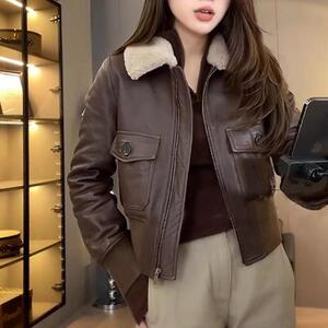 2023年秋冬新款韩版加厚皮衣女加绒修身机车服短款皮夹克外套潮