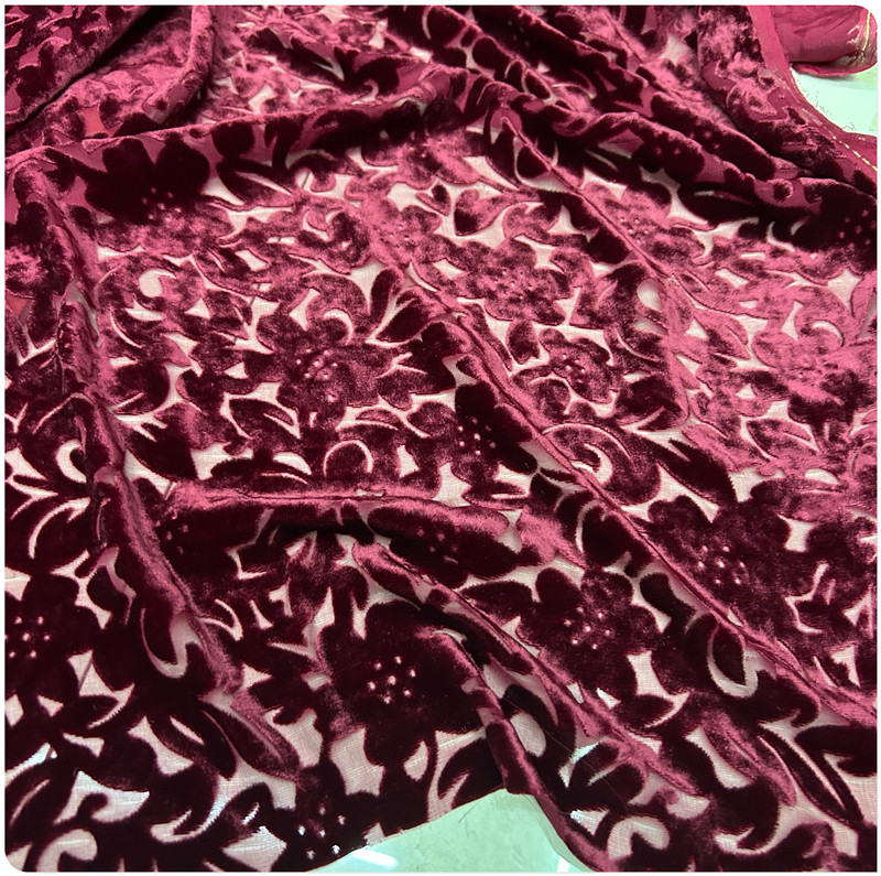 酒红花镂空真丝绒烂花桑蚕丝绒布料旗袍连衣裙衬衣披肩服装面料