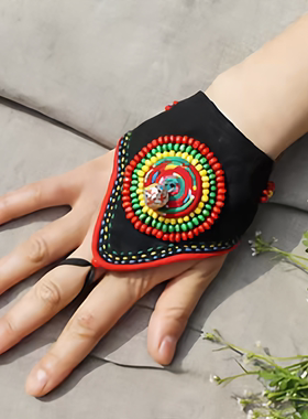 民族新款波西米亚千奇百怪风手工制作时尚手链布艺原创饰品串珠