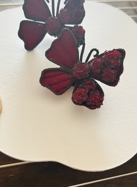 手作红色花朵蝴蝶胸针戒指