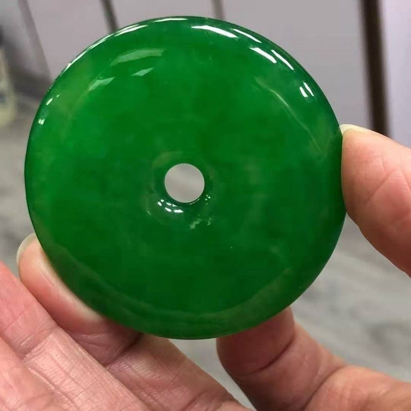 新款马来玉吊坠满绿阳绿吊坠挂件辣绿吊坠玉石冰种平安扣高冰