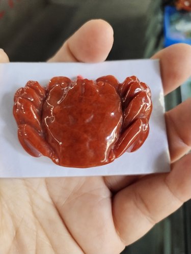 石英岩玉冰糯色老坑满色红玉男女款精美新款螃蟹玉石吊坠挂坠
