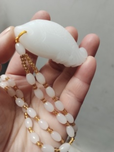 年年有鱼吊坠玉鱼挂件白玉连年有余玉坠玉鱼项链挂坠长款不掉色