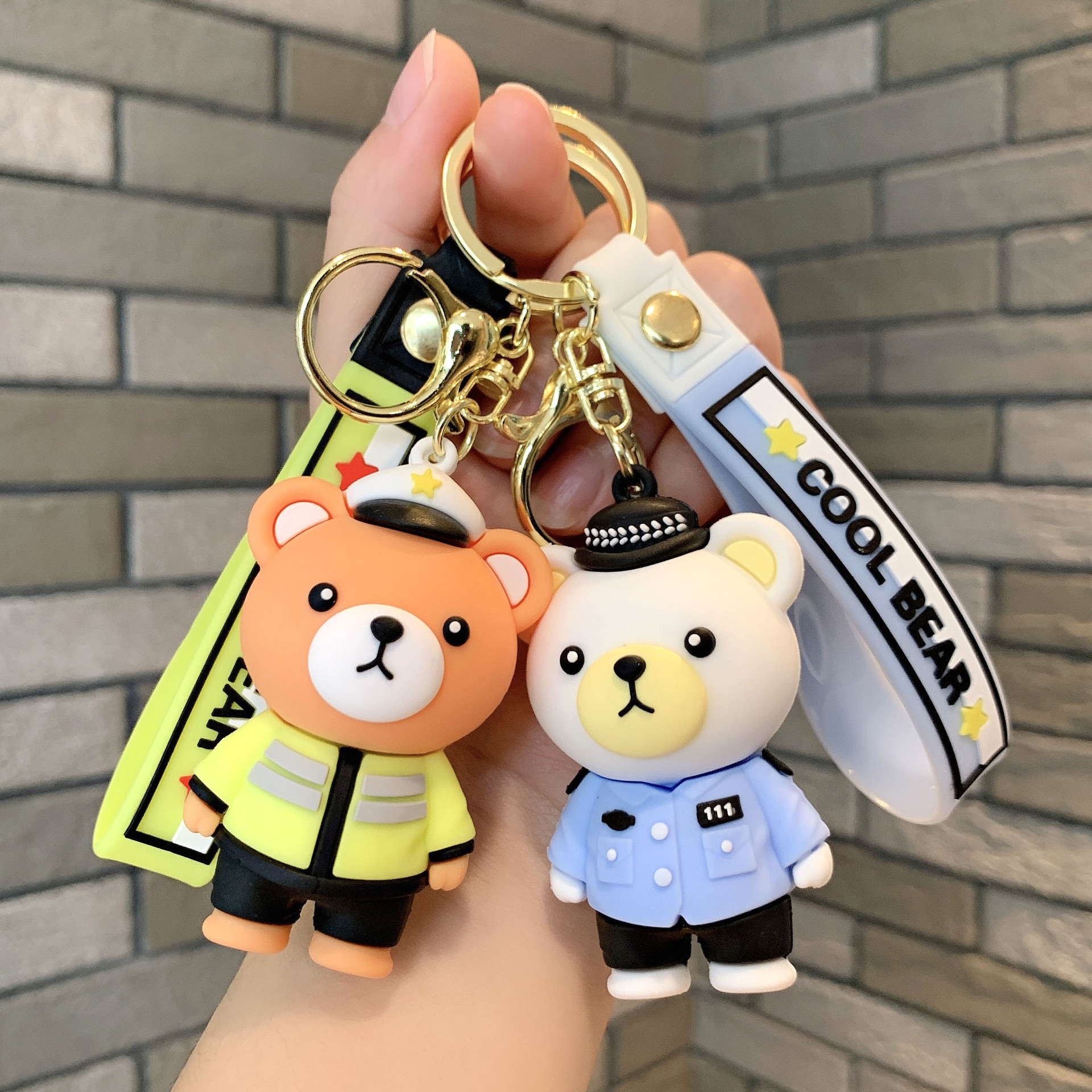 创意卡通警察小熊钥匙扣立体软胶玩偶男女包包挂件宣传活动小礼品