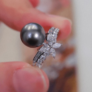 18k白金莫桑石9-10mm海水珍珠戒指配件精致满钻四叶圆形裸珠戒托