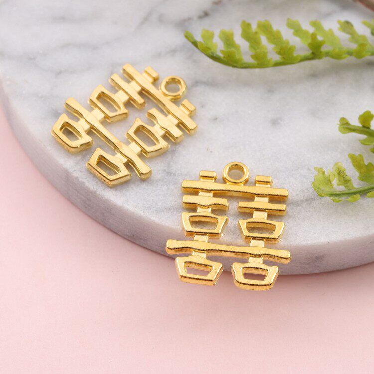 喜糖盒配件丝绒布袋挂件喜婚庆用品复古合金喜字结婚饰品