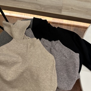 纯色软糯针织打底衫 sleep 少量尾毛高品半高领无缝一体针织衫