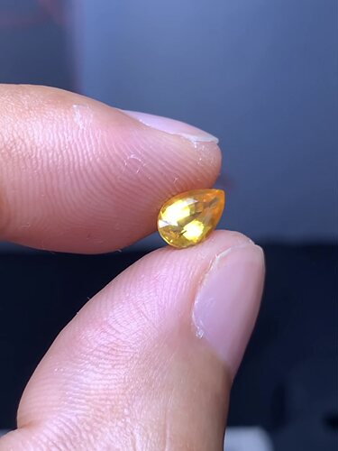 1.02克拉 斯里兰卡天然老烧金丝雀黄蓝宝石（0820）