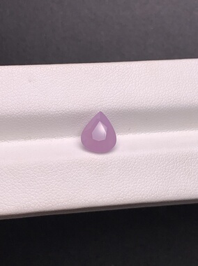 2.53克拉 坦桑尼亚天然无烧马亨盖尖晶石奶紫色 （1007）