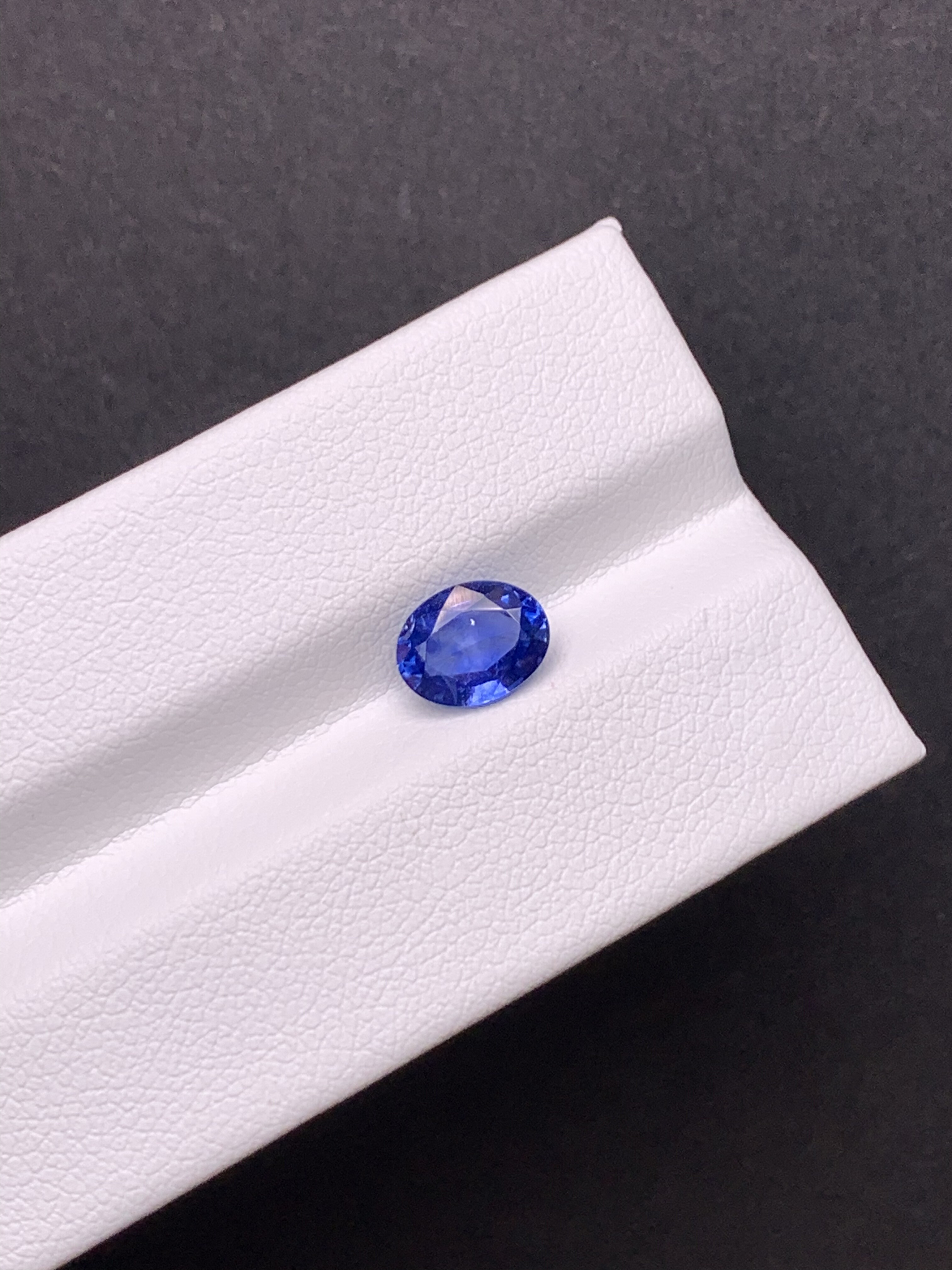 1.62克拉 斯里兰卡天然老烧矢车菊蓝宝石 （1025）