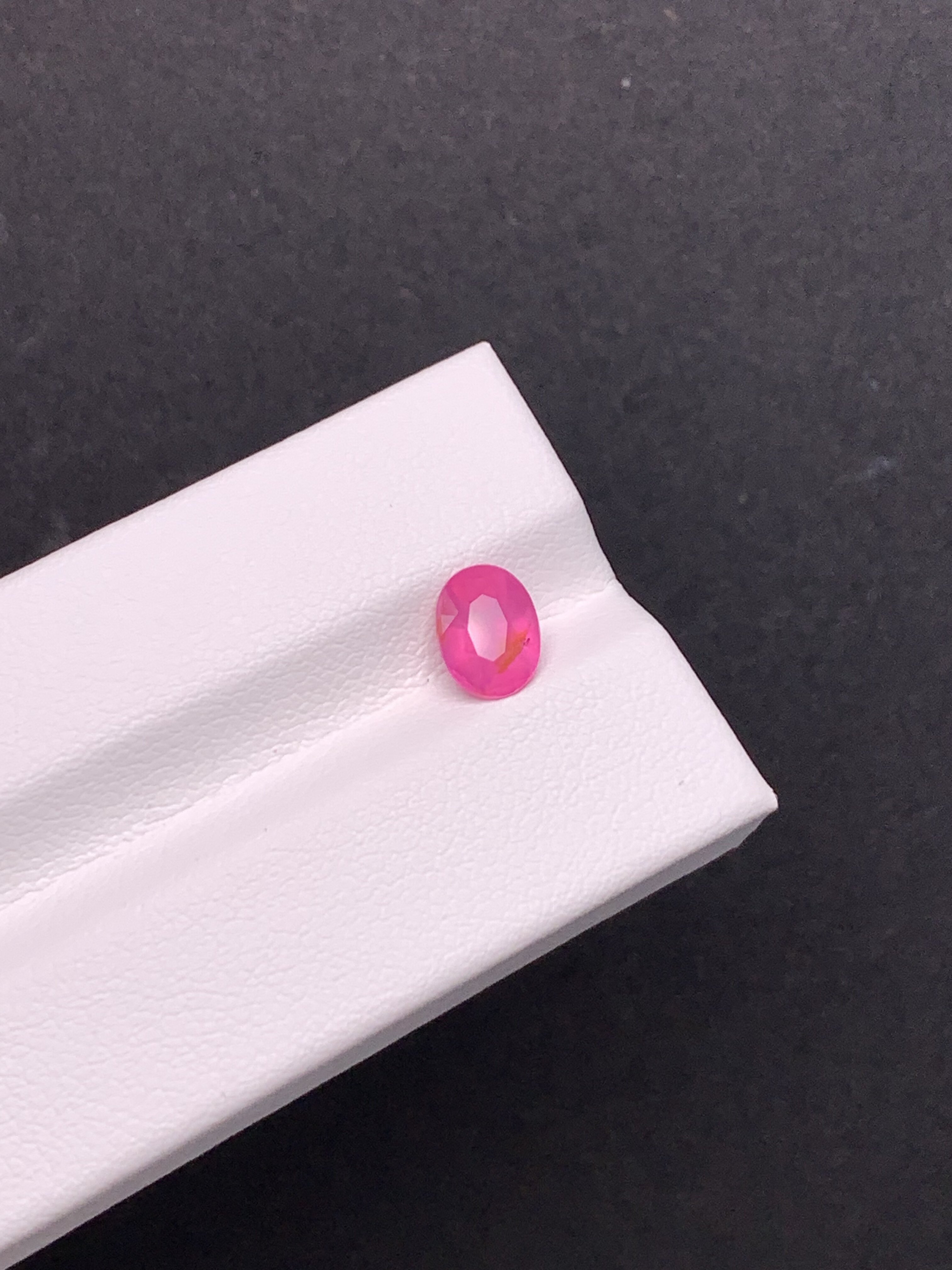 1.24克拉 坦桑尼亚天然无烧尖晶石 马亨盖 芭比粉 （1123）