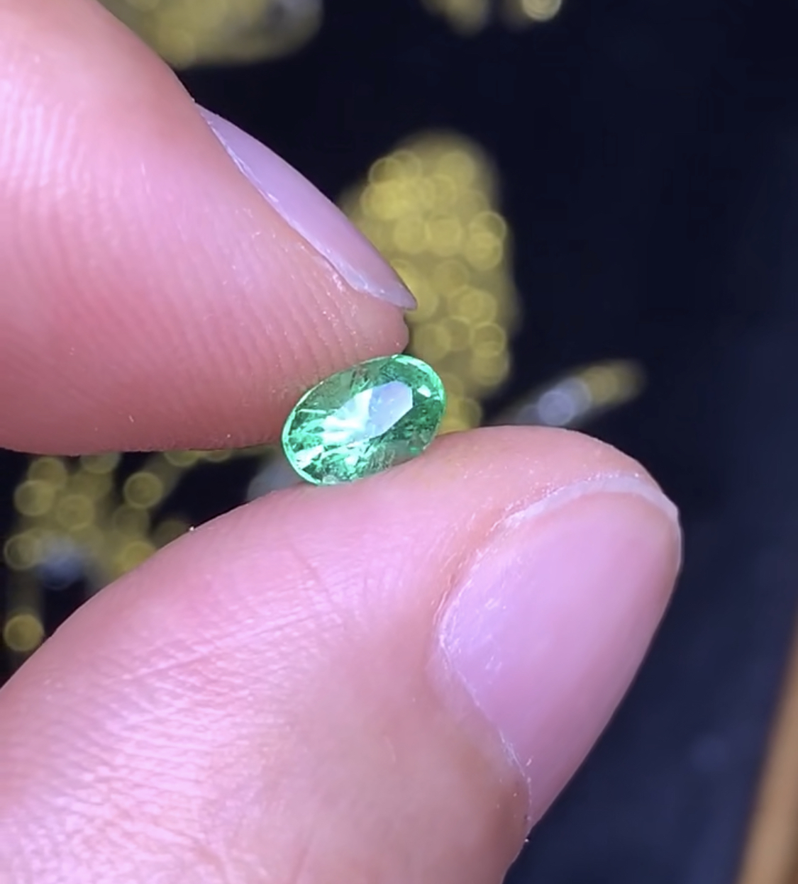 海外矿区捡漏 0.69克拉 阿鲁沙新矿沙弗莱 （1203）