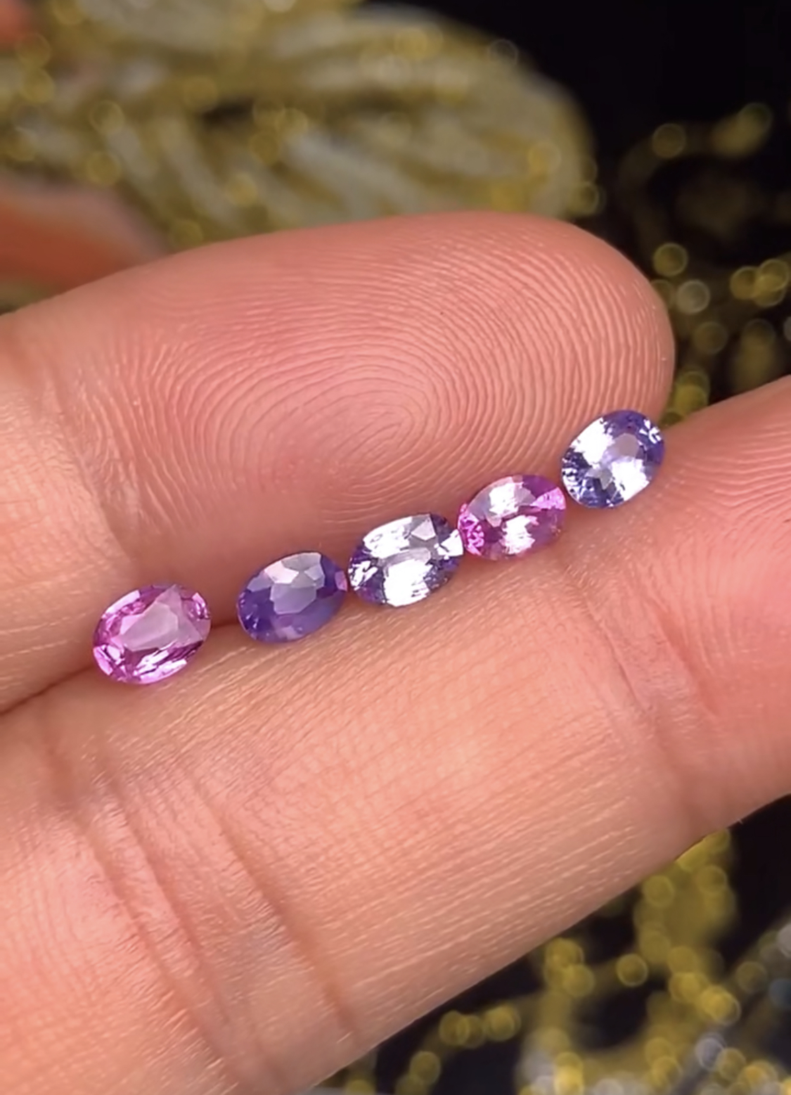 1.54克拉 一组 斯里兰卡天然无烧蓝宝石 （1128）