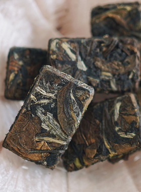 福鼎白茶2015年寿眉小方糖老白茶饼干茶小方片甜醇浓郁