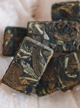 福鼎白茶2015年寿眉小方糖老白茶饼干茶小方片甜醇浓郁