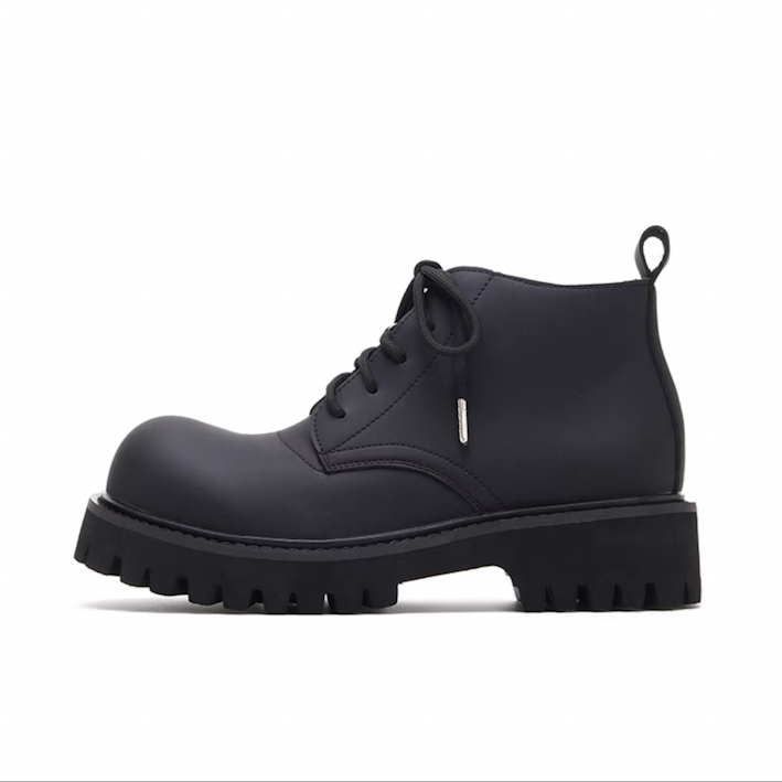 真皮磨砂暗黑短靴增高