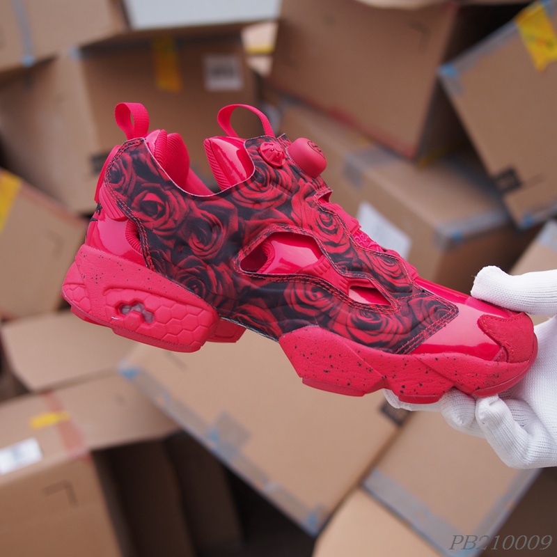 Reebok INSTAPUMP FURY OG MU 情人节限量男女充气跑步鞋DV9585