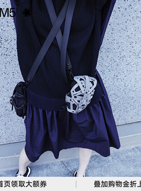 J1M5买手店 INNERRAUM 灰色不规则结构包 I31WGPV20