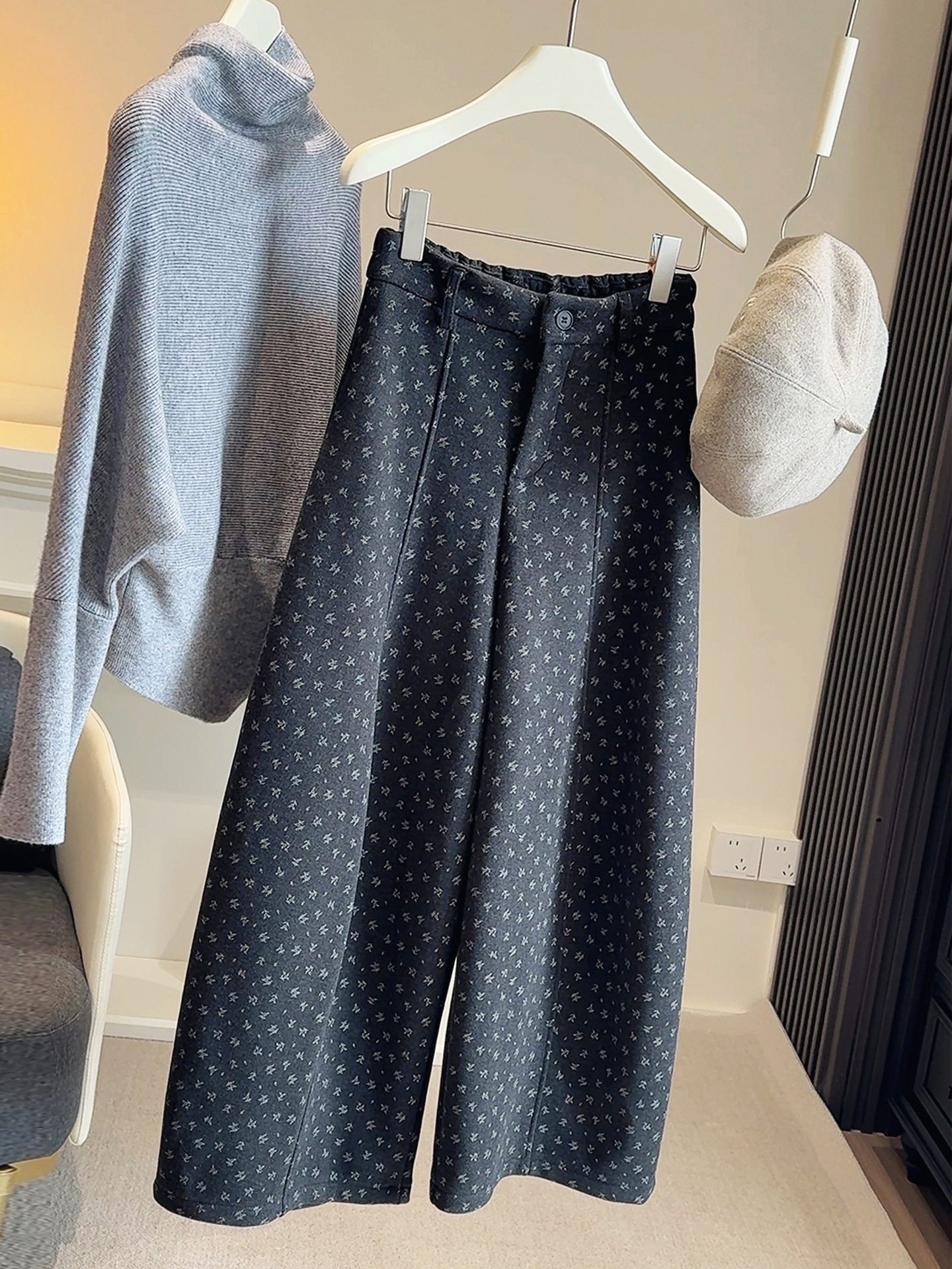 碎花加绒加厚毛呢阔腿裤女秋冬高腰宽松显瘦百搭垂坠感弯刀裤下装,女装/女士精品,休闲裤,淘宝优惠券,粉丝福利购,淘宝优惠卷