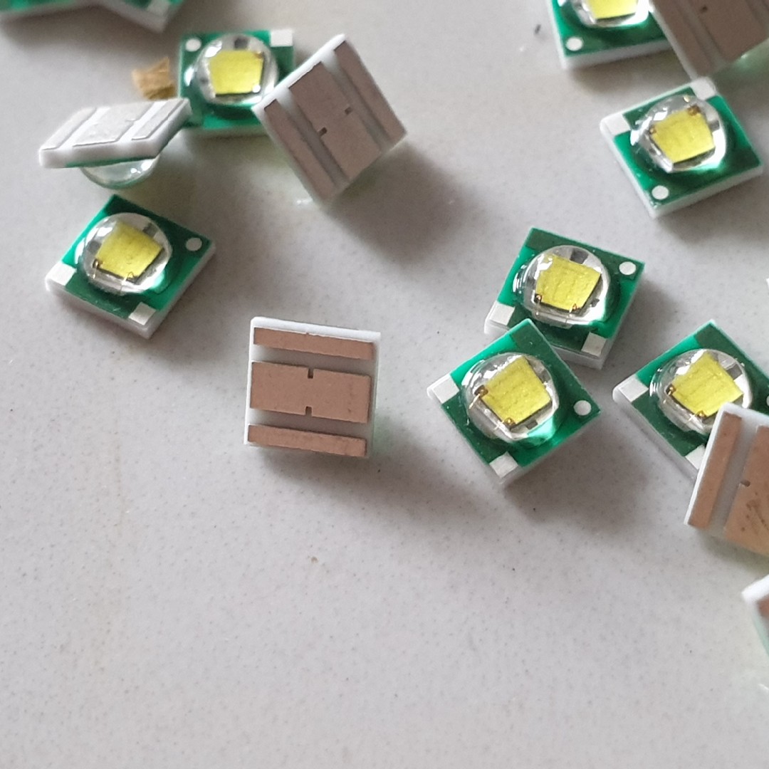 鸿利大功率水族强光手电贴片灯珠