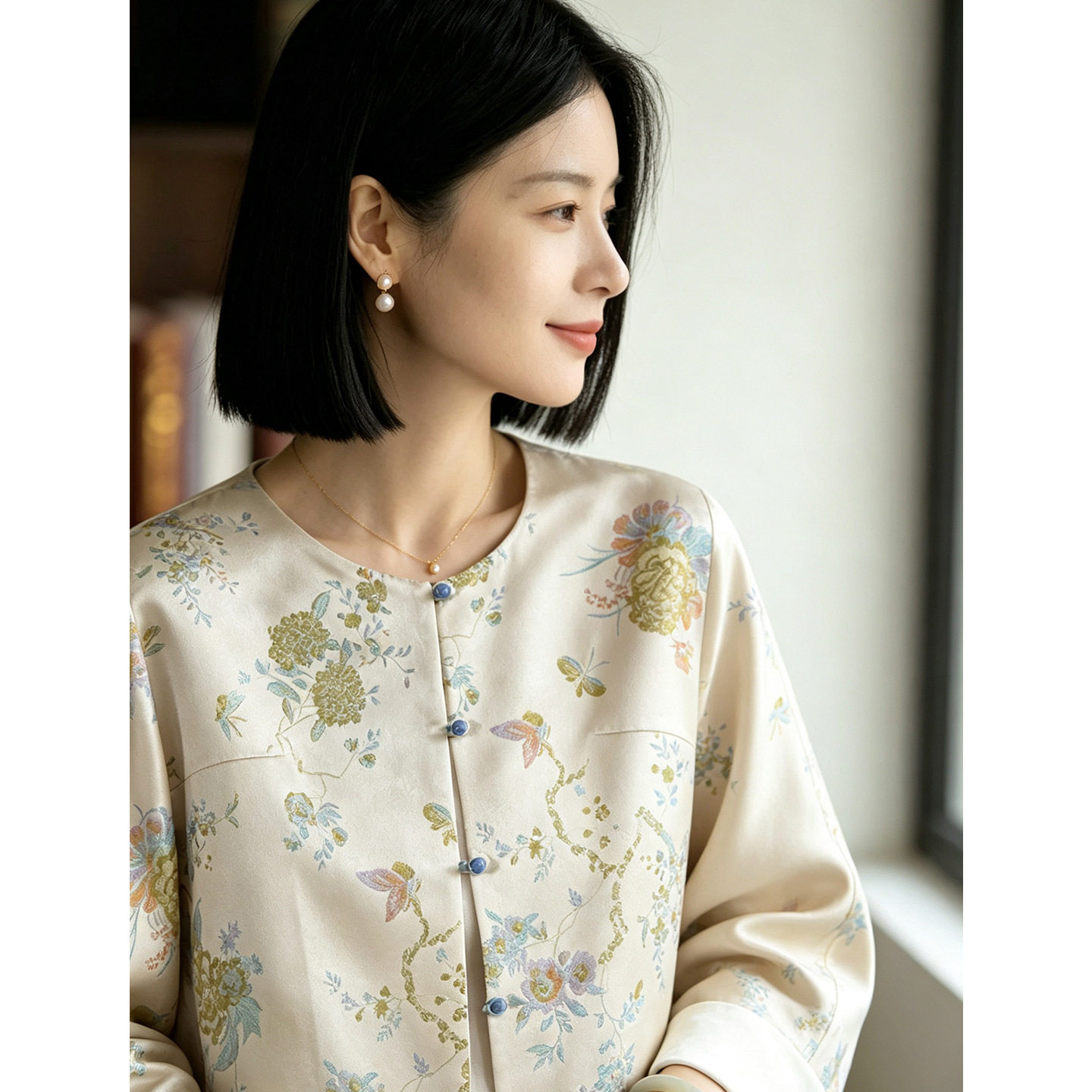 38姆米桑蚕丝宋锦轻奢女款外套