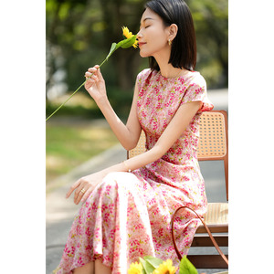 裙子夏天桑蚕丝连衣裙知性感新款时尚圆领气质收腰真丝碎花裙