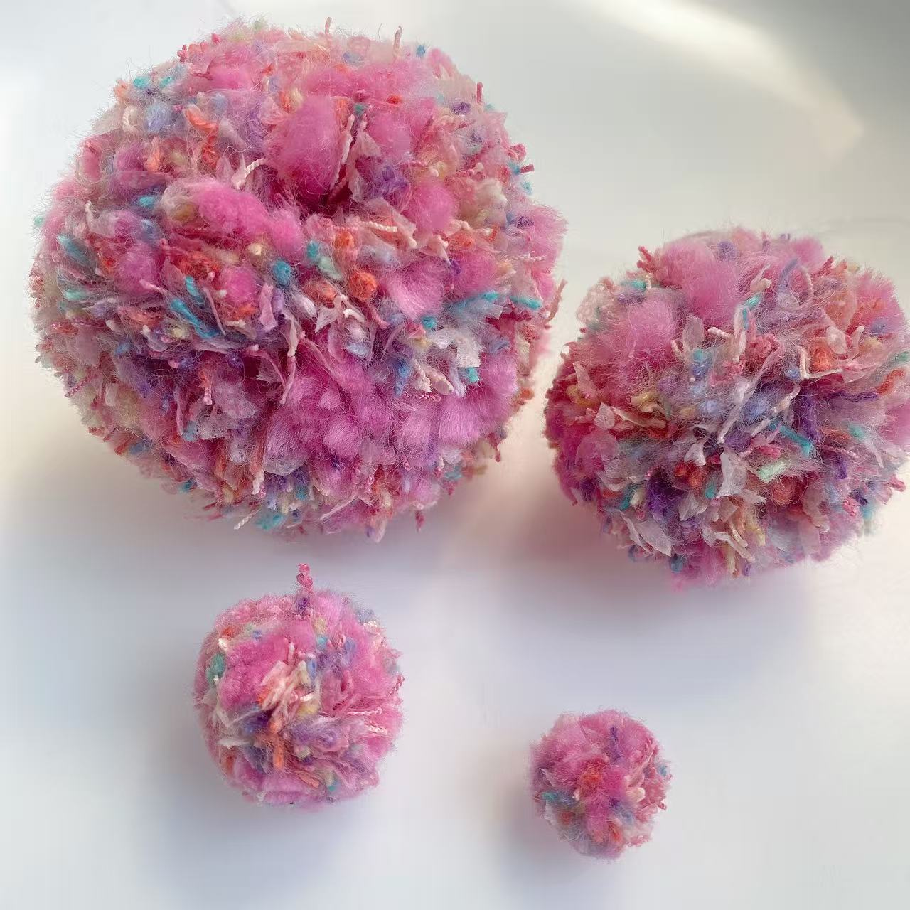 玫粉色辅料可爱娃头毛线球饰品包挂配件DIY手工大小手工彩色毛球