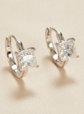 AHCHOO 静奢通勤1克拉冰花莫桑石耳扣小众高级感S925银方钻耳环女