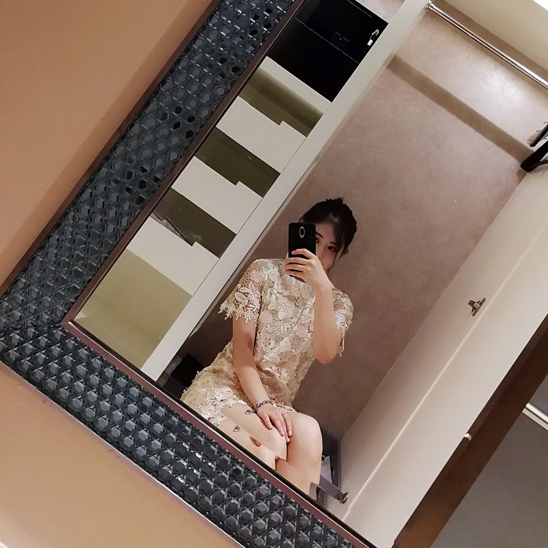 JLfashion高级定制 香槟色花朵蕾丝 荷叶边立领 修身短袖连衣裙