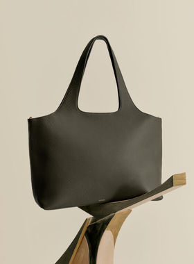 2021新款真皮电脑包cuyana多色托特包 16寸Tote牛皮单肩包