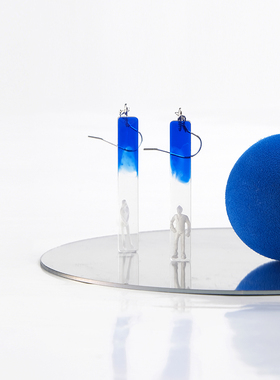 tickle原创小众设计感高级茶系几何冷淡风晕染克莱因蓝色耳环耳夹