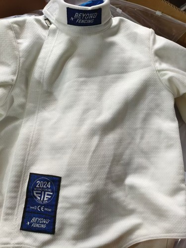 BEYOND正品国际剑协认证FIE儿童男款保护服可以参加国内国际比赛