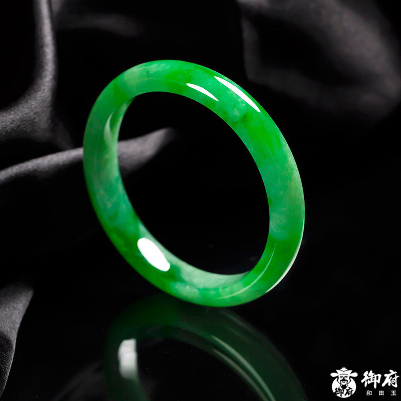 正阳绿手镯御府缅甸翡翠