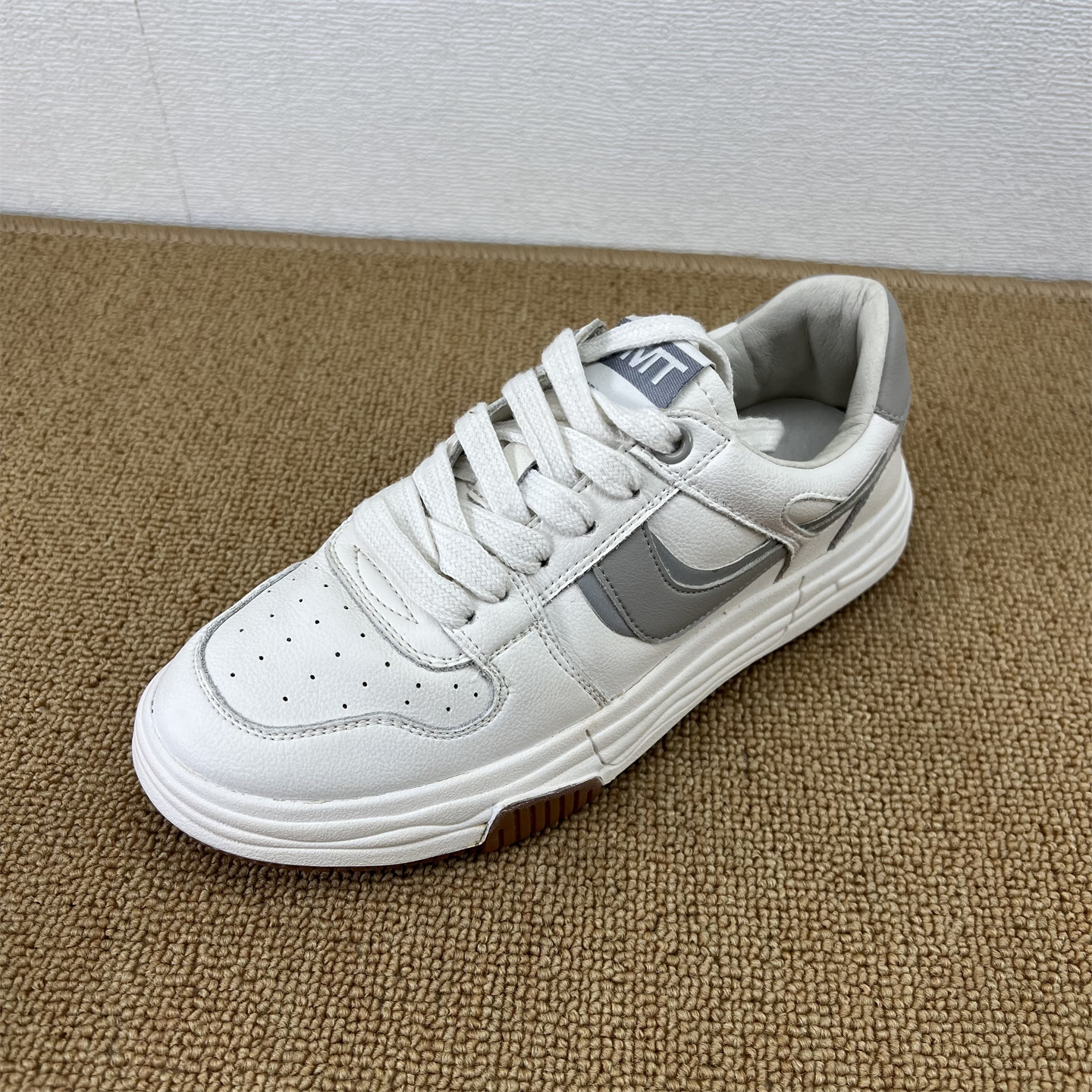 极简厚底系带小白鞋女浅口百搭