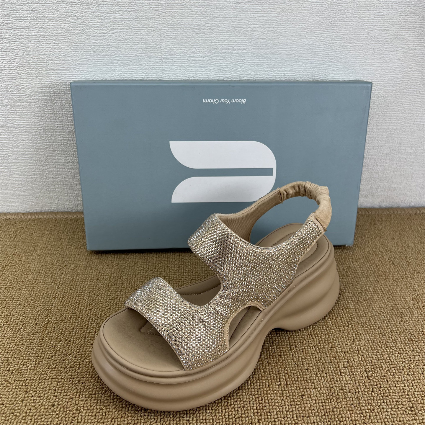 康莉水钻松糕厚底一脚蹬女凉鞋