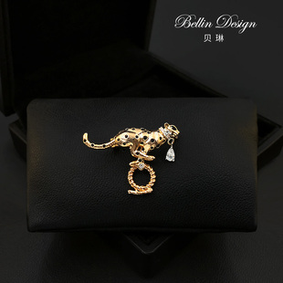 胸针西服领针复古霸气总裁胸花大衣配饰别针5632 男士 猎豹戏环