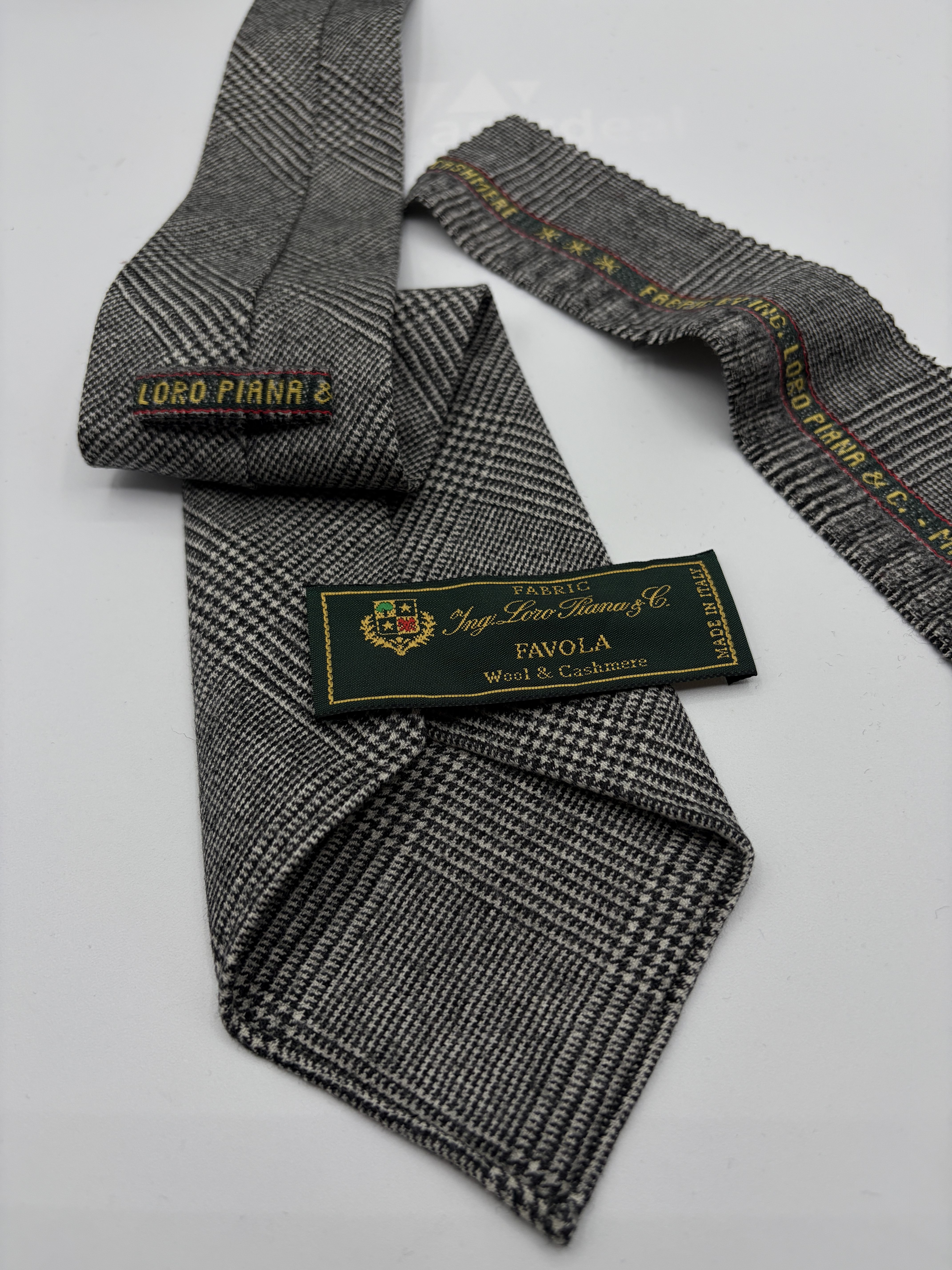 LORO PIANA FAVOLA 羊毛羊绒面料  深灰色亲王格羊毛羊绒手工领带
