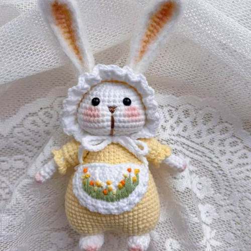 纯手工钩织毛线编织材料包卡通糖糖兔玩偶毛绒公仔钥匙扣包包挂件