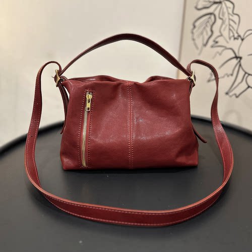 精致耐看，黄铜五金高油脂植鞣皮