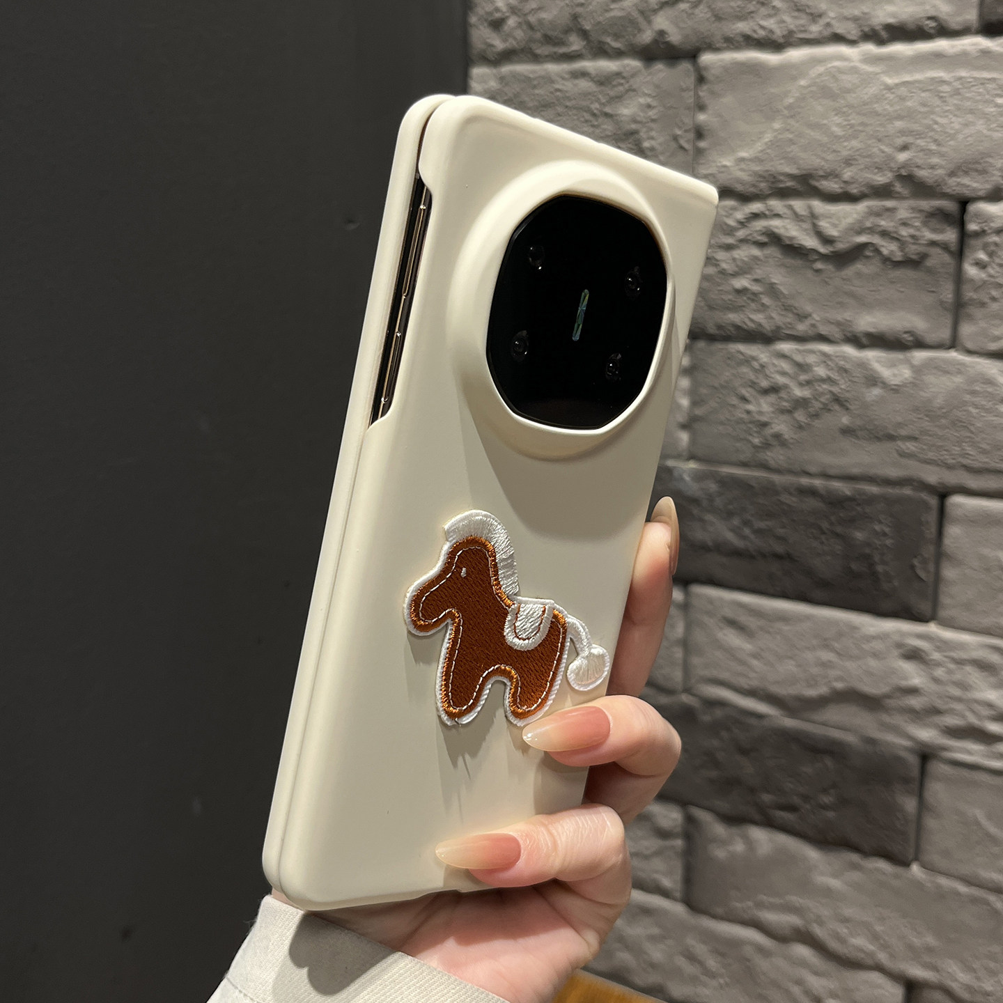 【高级感】纯色折叠两件套古董白色刺绣小马适用华为mateX7手机壳X6/X5翻盖防摔magicV5女气质findN5小众外壳,3C数码配件,手机保护套/壳,淘宝优惠券,粉丝福利购,淘宝优惠卷