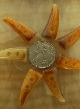 树脂牛角纽扣装饰扣子
