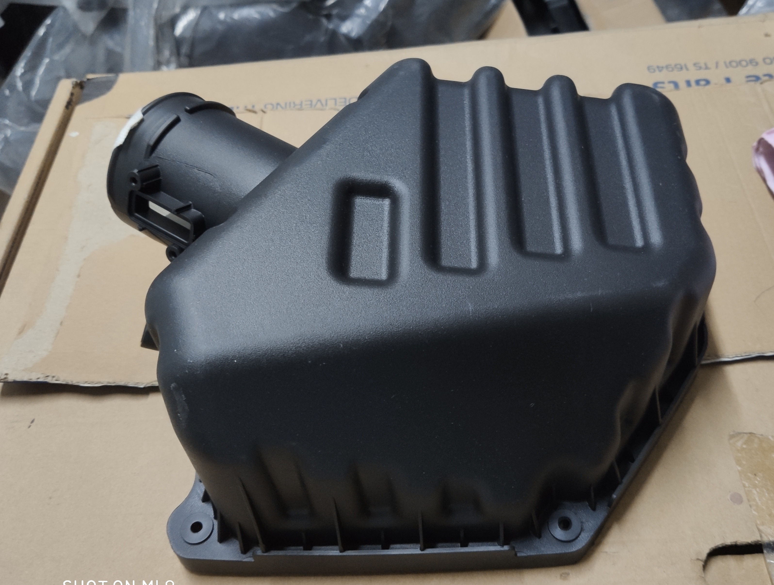 欧宝安德拉空气格上盖