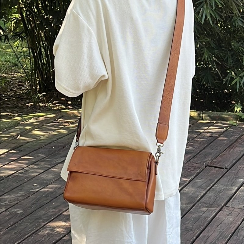 手工复古真皮女士横款单肩包斜挎小方包宽肩带头层植鞣牛皮时尚,箱包皮具/热销女包/男包,男士包袋,淘宝优惠券,粉丝福利购,淘宝优惠卷